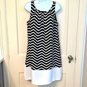 Ivanka Trump Silk Polyester Swing Dress. Black/White pattern.  Size 12